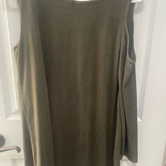 Pixi and ivy top small green cold shoulder - Picture 2 of 15